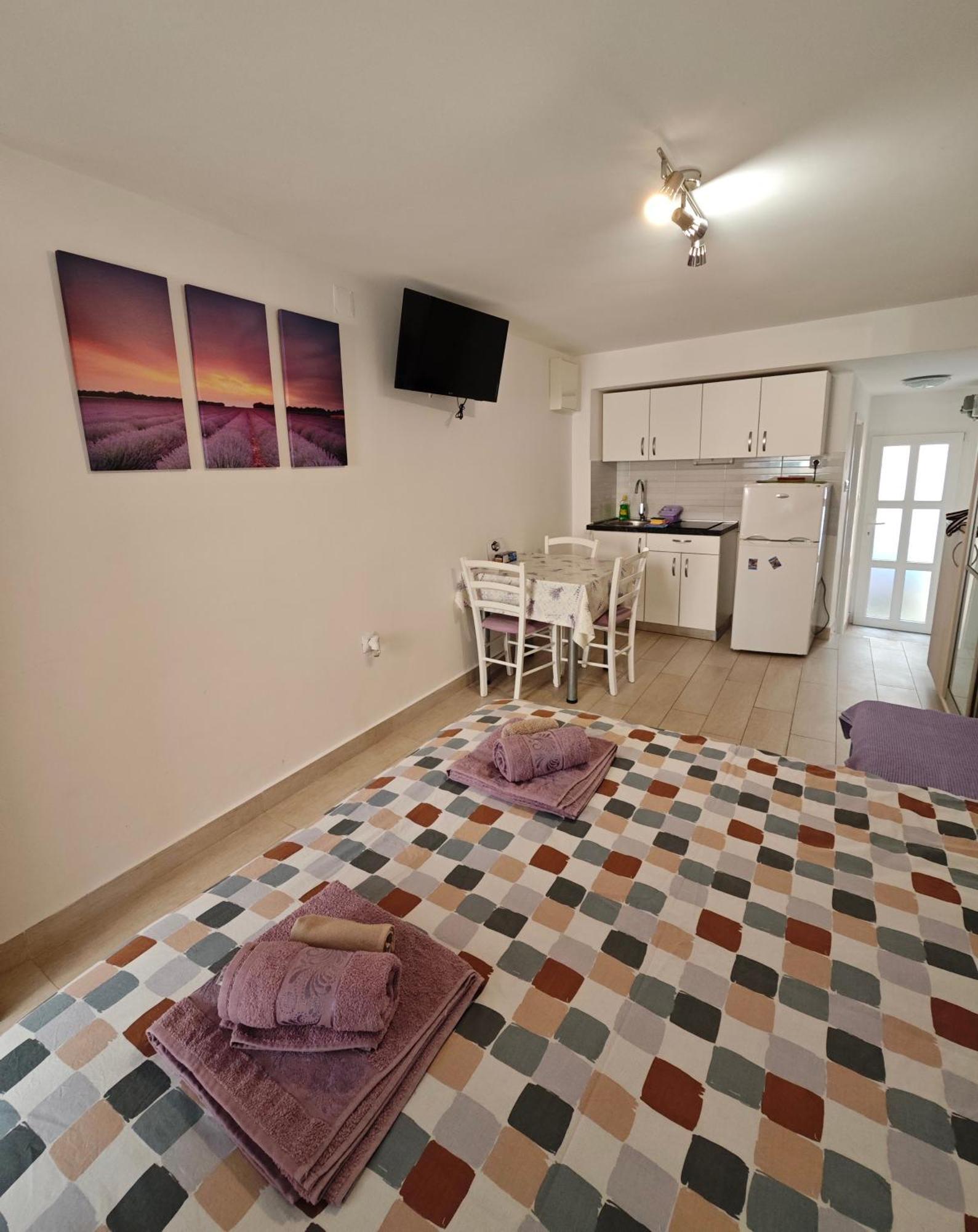 Studio Neva Baška Exterior foto